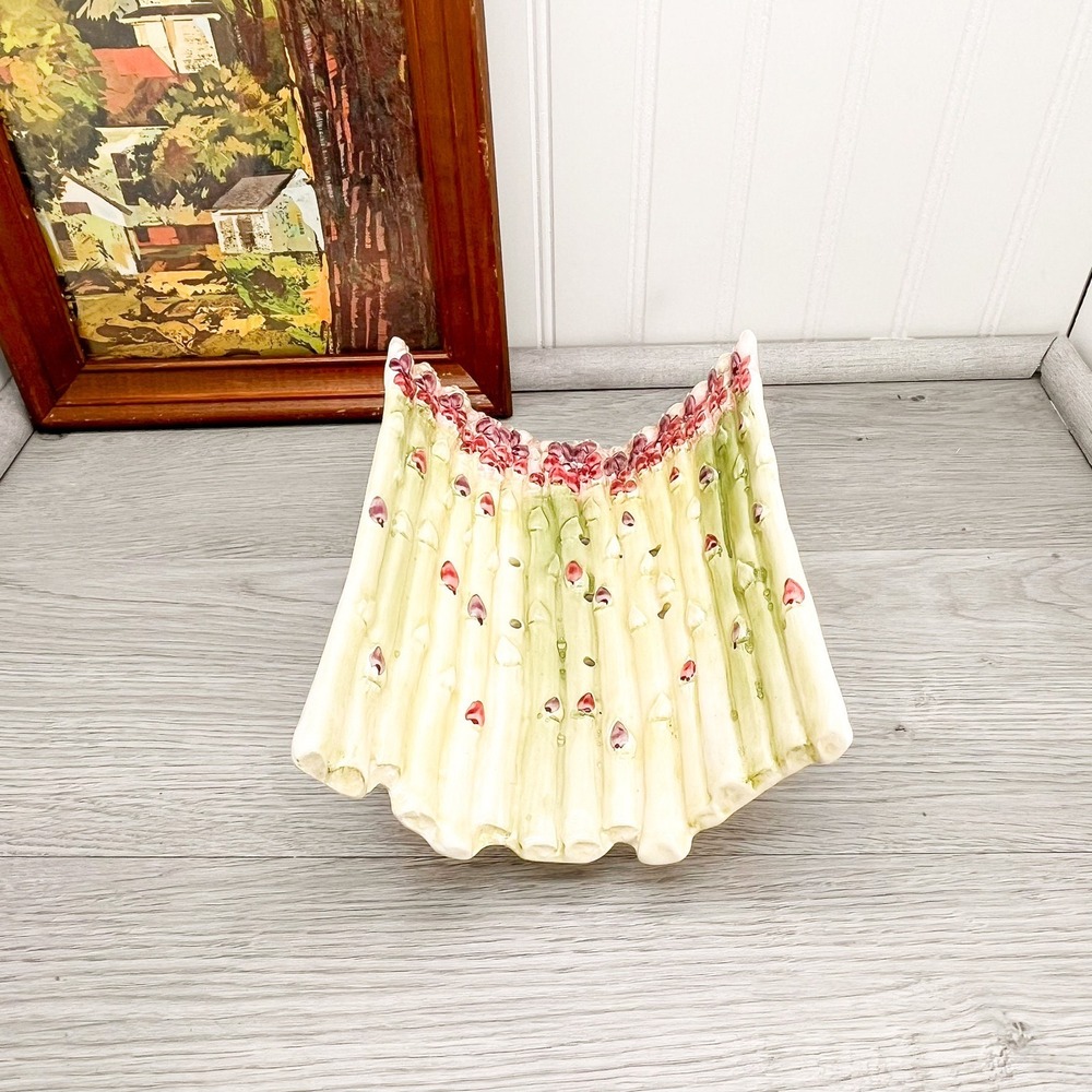 Vintage Ceramic Asparagus Strainer Dish: Kitschy Kitchen Decor - Picture 6 of 10